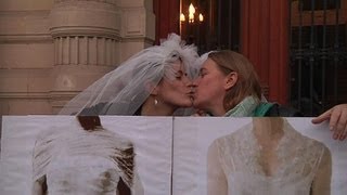 7 jours BFM mariage gay vive les mariées  2704 [upl. by Doxia948]