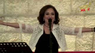 Joumana Mdawar sings Christmas  جومانا مدور تغني الميلاد [upl. by Anitsenre800]