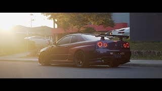 Detailing a Midnight Purple III Fine Spec R34 GTR Vspec 2  4K [upl. by Elna679]