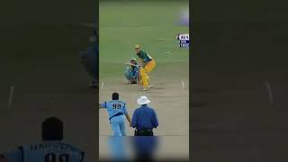 Sachin Tendulkar BRILLIANT TIGHT Bowling vs Australia [upl. by Nrev]