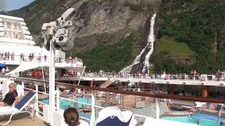 Alte Mein Schiff 1  Geirangerfjord  Drehen des Schiffes [upl. by Mcwilliams]