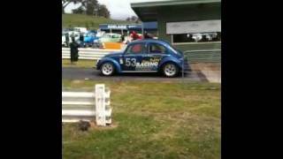 Greg Wards 1916cc VW Beetle at 2010 Australian Hillclimb Championships  Clip  3 [upl. by Lederer]