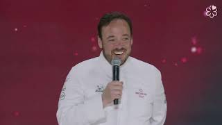 Rodrigo Castelo SantarĂŠm bisou no palco da Gala Michelin 2024 [upl. by Amelus748]