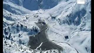 Glorioso Mester  Los Pirineos desde el aire [upl. by Delinda]