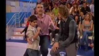 David Bisbal y Abraham Mateo 11 años cantan en Menuda Noche  Esclavo de sus besos  Me Derrumbo [upl. by Lichter]