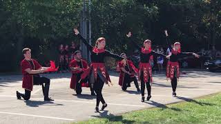 Armenian Church Festival 2017  Hamazkayin Arax Dance Ensemble  Menk Enk Mer Sareri [upl. by Bolten]