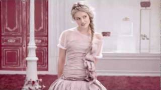 Florrie Arnold  Sunday Girl videoclip [upl. by Ahseuqram766]