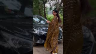 Hasdi hasdi ne 💯 love farmaish pyar saree golden ytshorts youtubeshorts [upl. by Grobe941]