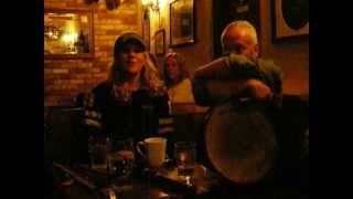 Mary Huckins of Dakota Blonde sings quotThe Windquot in pub in Doolin Ireland [upl. by Inhoj256]