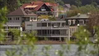 Am Schauplatz  Die Reichen vom Wörthersee [upl. by Vaclava921]