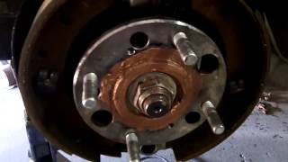 73 Triumph TR6 Rear Brake Adjustment and Hub Nut Torque Chec [upl. by Marvin]