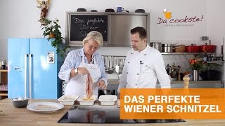 Das perfekte Schnitzel  Wiener Schnitzel braten [upl. by Reibaj]