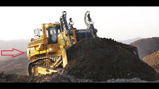 New Komatsu D475A Bulldozer [upl. by Sparkie]