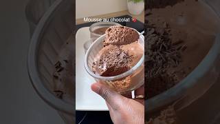 2 ingrédients pour une bonne mousse au chocolat 🍫 [upl. by Ahtivak]