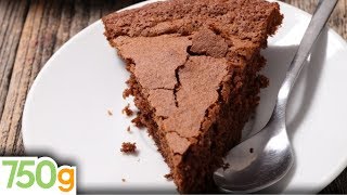 Recette du Gâteau au chocolat ultime  750g [upl. by Oniratac]