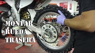 Cómo montar la rueda trasera de tu moto [upl. by Labaw]