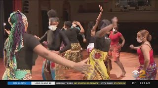 Kwanzaa Celebration Begins With Special Dance Performance In Queens [upl. by Smart]