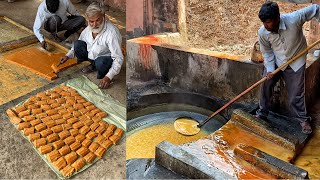 100 Natural Jaggery Gur Making🤩🤩 इस तरह से बनता है बिना मसाले वाला गुड़👌🏻👌🏻 Indian Street Food [upl. by Samal499]