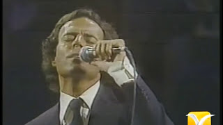 Julio Iglesias  Hey  Me Olvide de Vivir  Festival de Viña del Mar 1981 [upl. by Ellyn84]