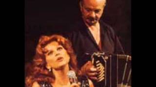 Milva e APiazzolla live a Tokyo1988 quotSe potessi ancoraquotwmv [upl. by Maitland]