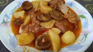 Costillas adobadas con patatas y niscalos [upl. by Aek156]