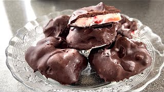 Dark Chocolate Yogurt and Strawberry Bites Recipe  Yogurt Clusters [upl. by Yllas]