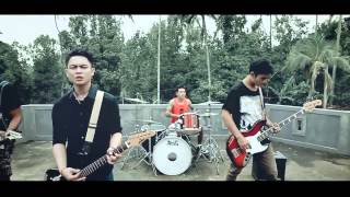 Motifora  Ngalahin Gumi Official Video [upl. by Ellga]