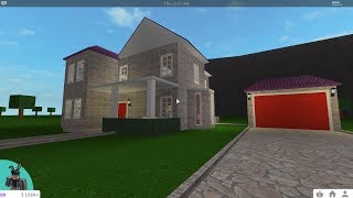 Bloxburg  Italianate House Tour [upl. by Kassab]