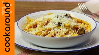 Pasta alla norma  Ricetta siciliana con le melanzane [upl. by Supat]