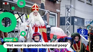 Ondanks regen duizenden kinderen bij intocht Sinterklaas [upl. by Erej]