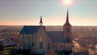 Kerk Sint Salvator Meerle Hoogstraten Belgie [upl. by Nylzaj182]