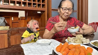 Bibi is happy being cared for by grandma and comes up with a way to consume carrots [upl. by Esinereb]