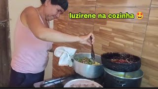 Luzirene na cozinha veja o que ela está fazendo 😱🤔 ElizeuSilvaTV [upl. by Limemann]