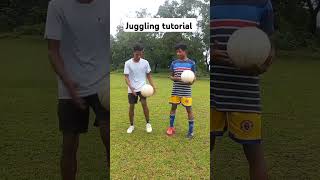 Juggling tutorial  easy way to learn juggling  football juggling youtubeshorts [upl. by Petracca920]