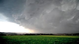 Damaging Supercell with Hurricane Force Winds  Gewitterjagd [upl. by Zina]