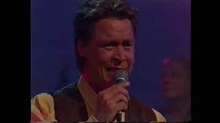 Markku Aro  Hyvännäköinen live 1993 [upl. by Yim]