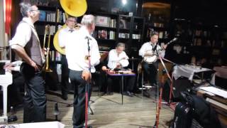 HOT JAZZ BROTHERS AND FRIENDS quotTHE SHEIK OF ARABYquot [upl. by Nodyroc]