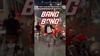 Bang Bang  Hrithik Roshan Katrina Kaif  Subodh Londhe Helmet Guy Dance  Viral Traffic Dance [upl. by Eilrak]