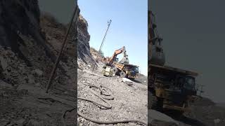 coal mines 🙀 cat holpakamp Tata Hitachi loding machineshort video like👍 subscribe [upl. by Heppman]