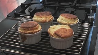 Soufflé au fromage [upl. by Jaquelyn]