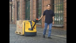 Veilig werken met de elektrische pallettruck [upl. by Chyou]