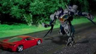 Transformers La era de la extinción trailer Super Bowl stop motion Spanish [upl. by Ardnohs327]