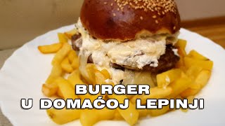 Ludilo dobar hamburger u domaćoj lepinji recept [upl. by Uis294]