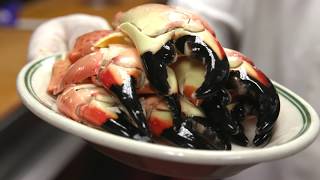 How to Crack a Stone Crab from Joes Seafood [upl. by Summons]