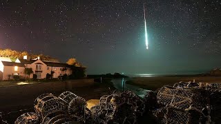 Impresionantes imágenes de la entrada de un meteorito en la atmósfera [upl. by Atiekal]