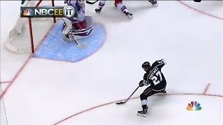 Alec Martinez wins the 2014 Stanley Cup for Los Angeles Kings in 2OT [upl. by Ttam]