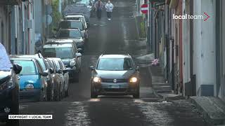 Zafferana cade cenere  si torna a spazzare [upl. by Nosemyaj]