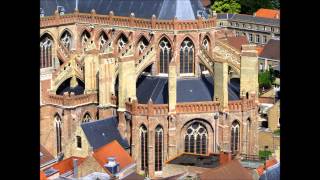 Veurne SintNiklaaskerk automatische melodieën beiaard  angelusluiden [upl. by Lleumas314]