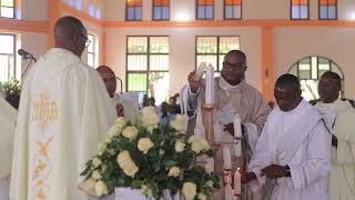 TUKIO LA KUWASHA MSHUMAA JUBILEI YA FR FRANCIS [upl. by Shifra321]