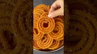 संपेपर्यंत crispy राहणारी बिनाभाजणीची पोह्याची चकली kurkurit chakli  poha chakli recipe in marathi [upl. by Eire]